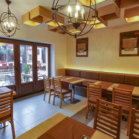 Emen Ξενοδοχείο 3*