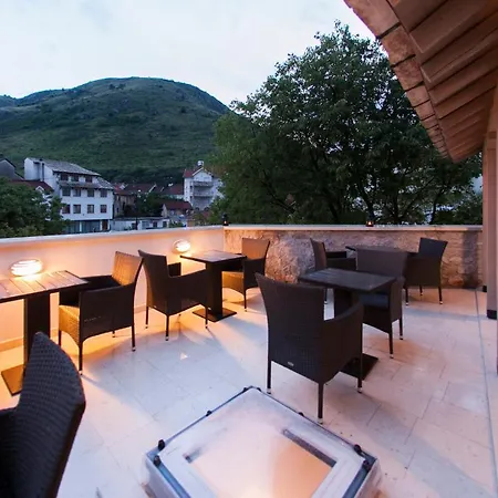 Emen Hotel